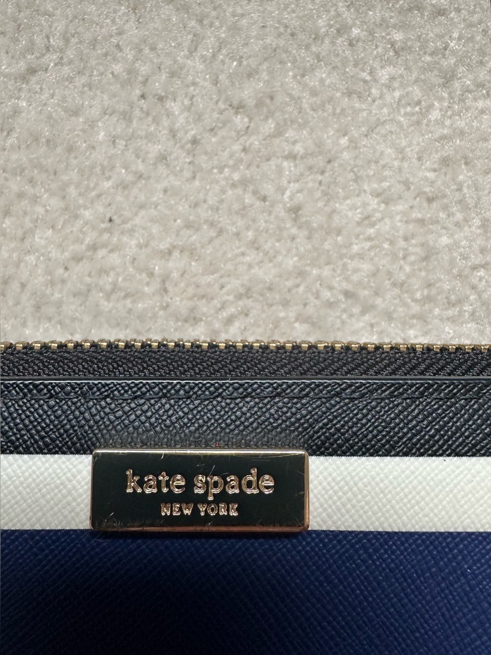 Kate Spade wallet - Picture 3 of 5